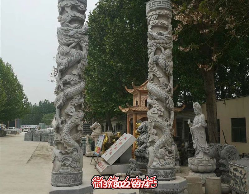 龍柱石雕，裝點(diǎn)寺廟門前