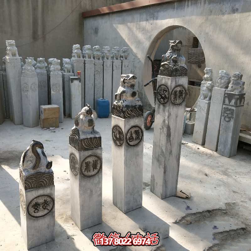 四神馬柱拴，融匯大理石精致雕塑，為園林景觀裝點增添濃濃韻味