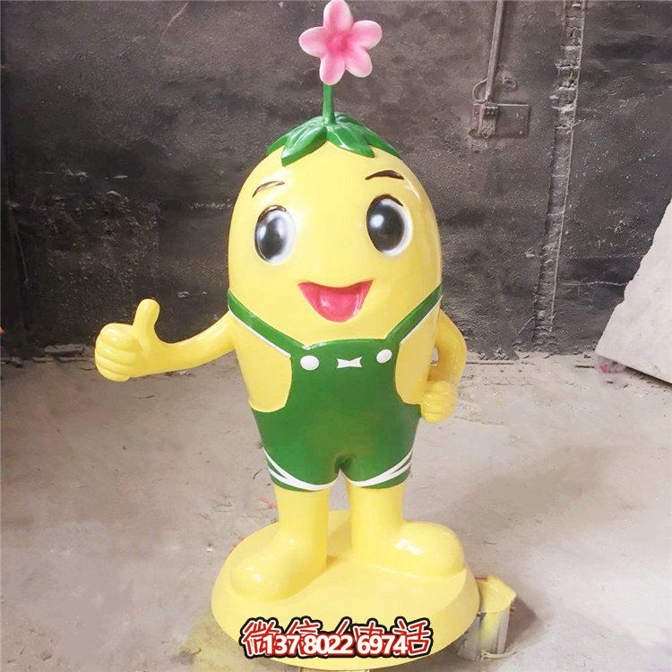 玻璃鋼卡通人物雕塑，給幼兒園創(chuàng)意擺放
