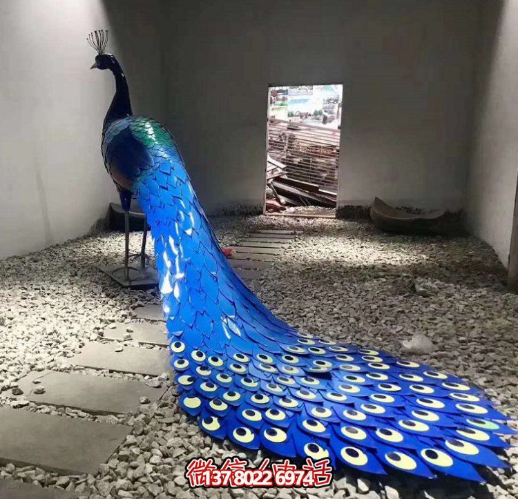 優(yōu)質(zhì)不銹鋼孔雀雕塑，為城市廣場(chǎng)添彩