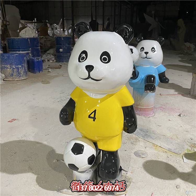 足球旅游景區(qū)，讓你玩轉(zhuǎn)卡通公仔和雕塑