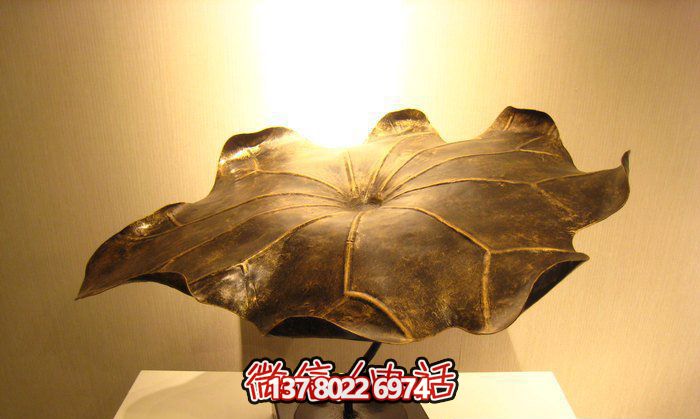 精美銅雕荷葉雕塑，添彩廣場(chǎng)環(huán)境