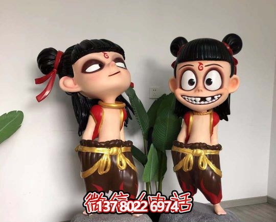 玻璃鋼哪吒雕塑精美彩繪，給景區(qū)園林增色不少