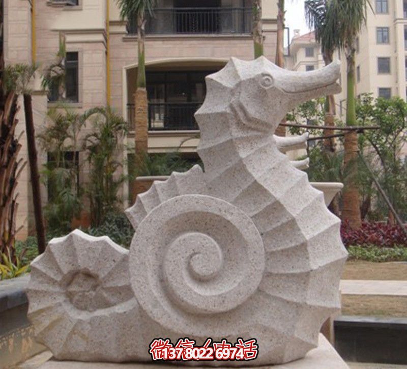 海馬創(chuàng)意石雕，點綴街道邊