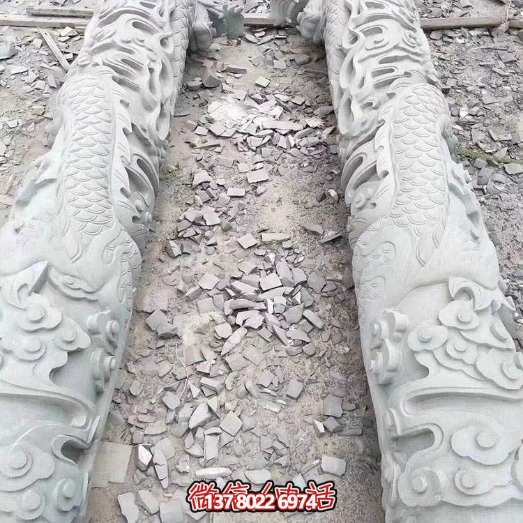 大型石雕龍柱，點(diǎn)綴園林景觀