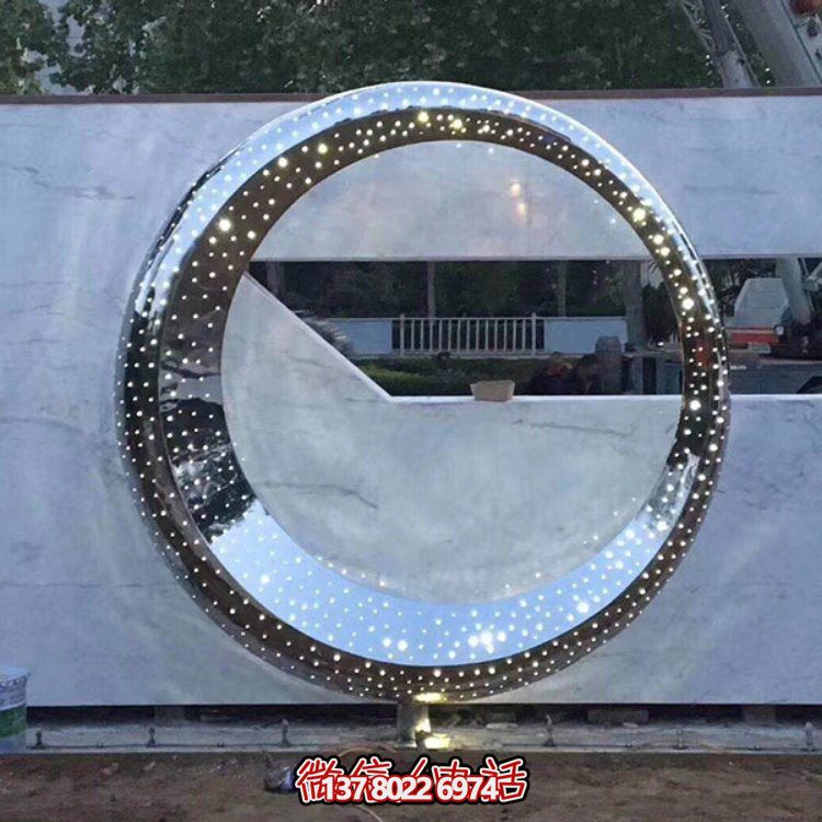 不銹鋼海豚景觀雕塑，提升酒店會所的抽象圓環(huán)氛圍