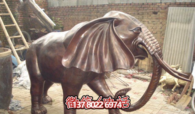 創(chuàng)意仿銅大象雕塑，美化環(huán)境景觀