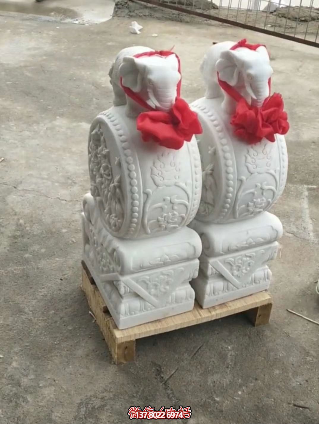 漢白玉吉祥小象雕塑，石門(mén)口擺放門(mén)墩