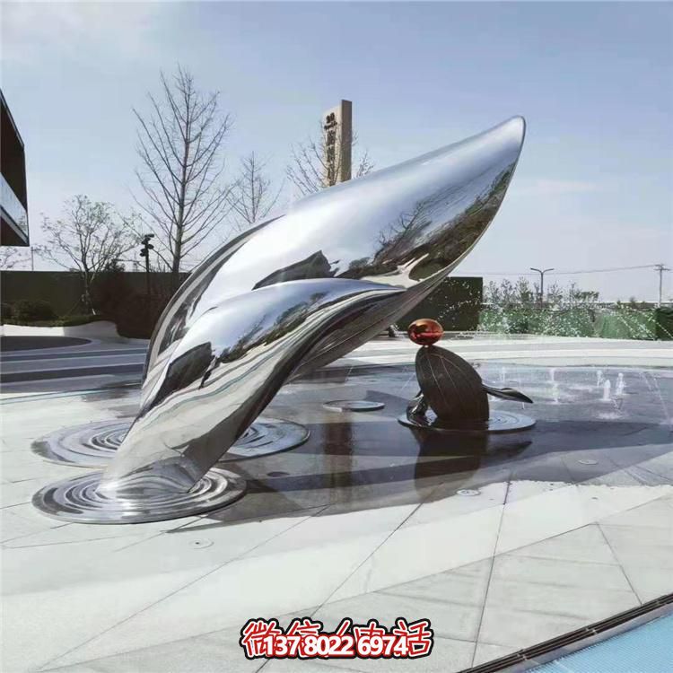 現(xiàn)代不銹鋼大型創(chuàng)意景觀雕塑，美化城市廣場