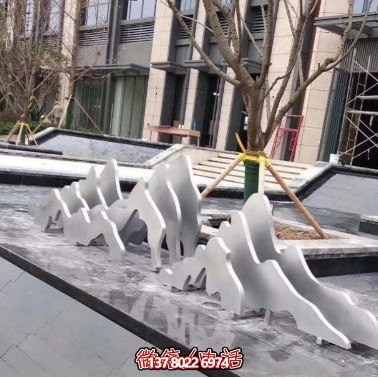 融合唯美抽象，完美裝點(diǎn)小區(qū)景觀的不銹鋼噴泉水池雕塑