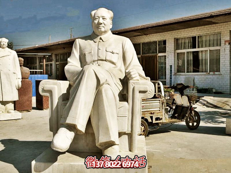 漢白玉毛澤東雕塑，見(jiàn)證歷史瞬間