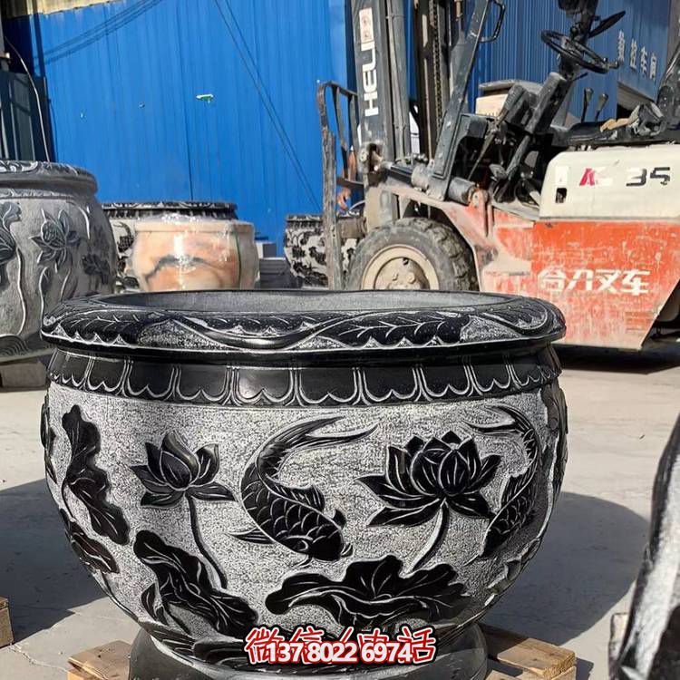 精美荷花浮雕缸，融合經(jīng)典元素，打造清新安靜空間