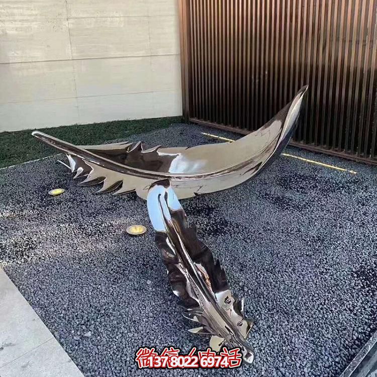 不銹鋼羽毛擺件鏡面裝飾，點亮戶外公園