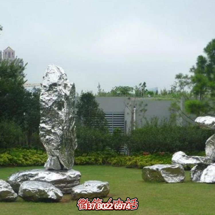 不銹鋼雕塑景觀頭，讓您的戶外草坪更加美觀
