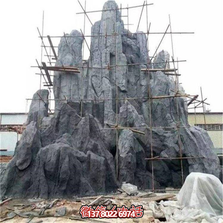 精美的大型石雕假山雕塑，為公園增添靈動(dòng)之美