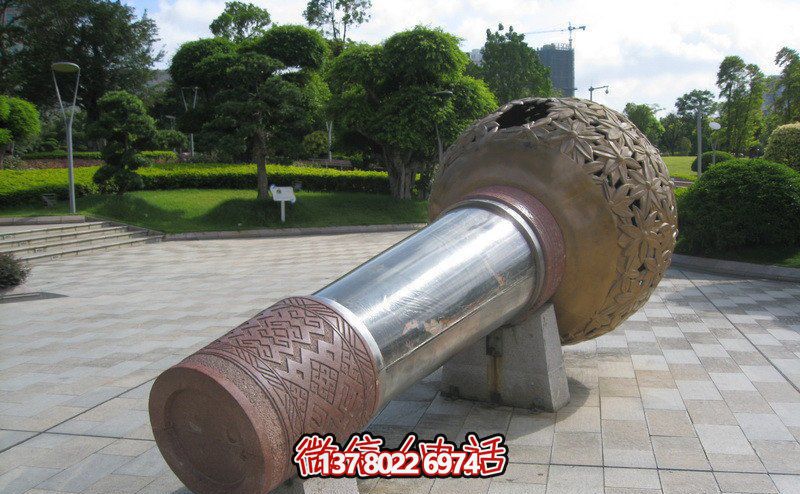 廣場(chǎng)公園創(chuàng)意不銹鋼工藝鍛造話筒雕塑