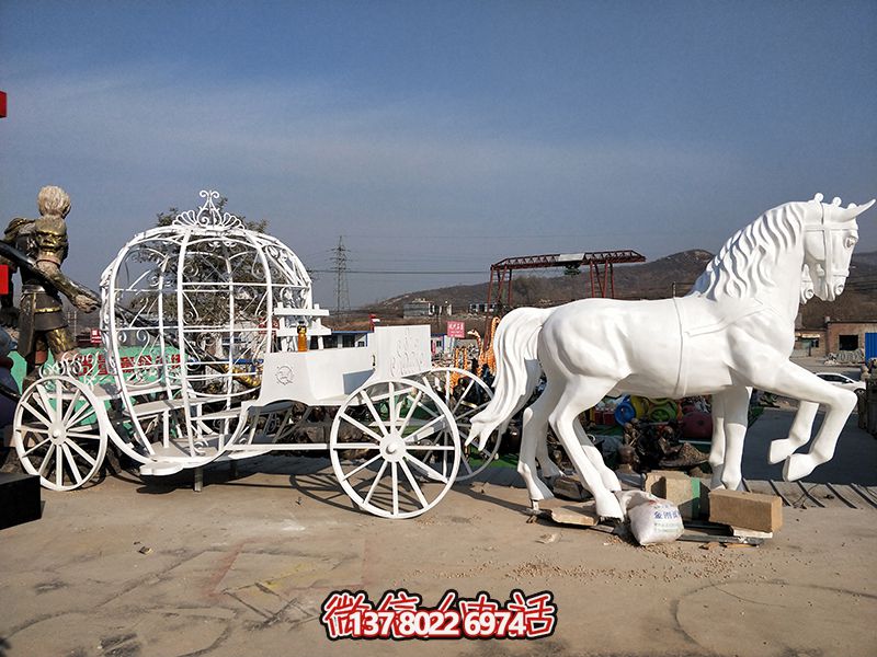 游樂(lè)場(chǎng)公園不銹鋼創(chuàng)意馬車雕塑 游樂(lè)場(chǎng)公園不銹鋼創(chuàng)意馬車雕塑